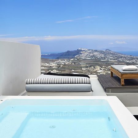 White & Co. La Torre Suites Pýrgos Eksteriør bilde